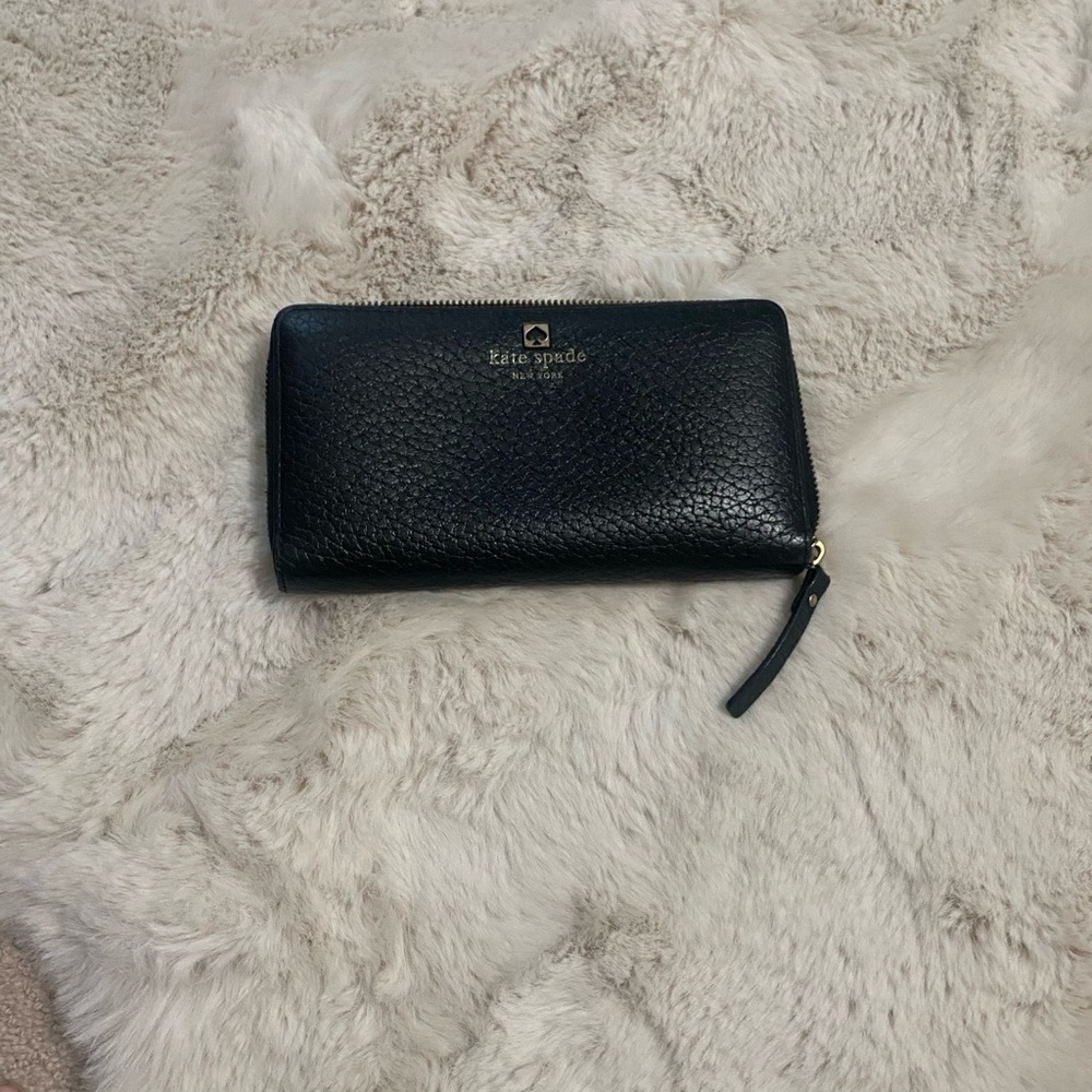 Kate Spade Black Textured Wallet